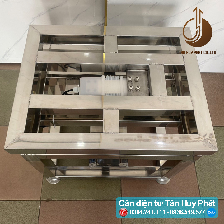 mat-ban-can-ghe-inox-gia-cong-(3)